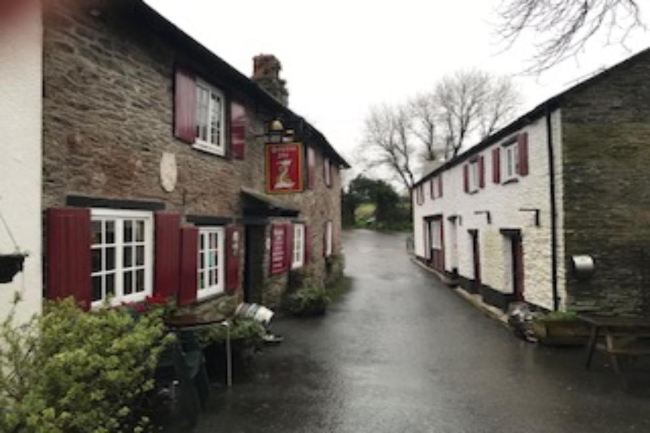 The Dolphin Inn Kingsbridge  Exterior foto
