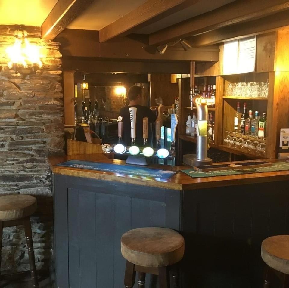 The Dolphin Inn Kingsbridge  Quarto foto